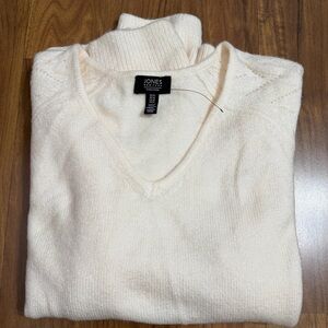 Jones New York Signature Women's V-Neck Cream Sweater Size XL